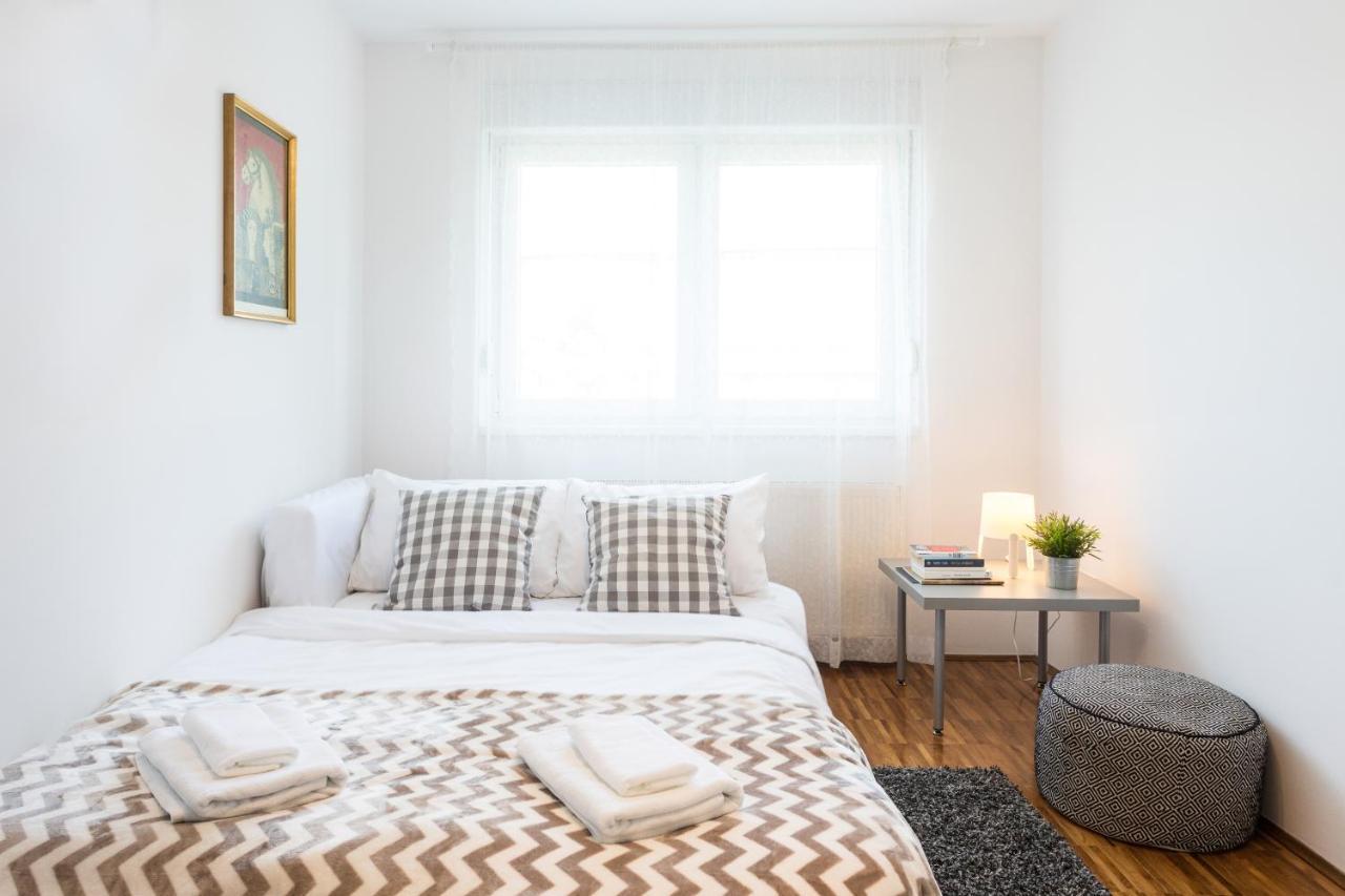 Spacious 2Bdr Apartment - Free Parking Zagabria Esterno foto