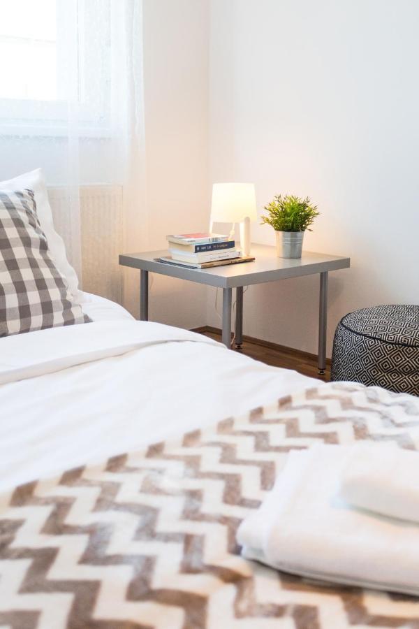 Spacious 2Bdr Apartment - Free Parking Zagabria Esterno foto