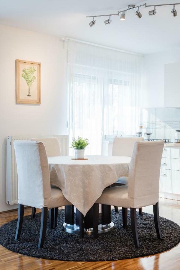 Spacious 2Bdr Apartment - Free Parking Zagabria Esterno foto